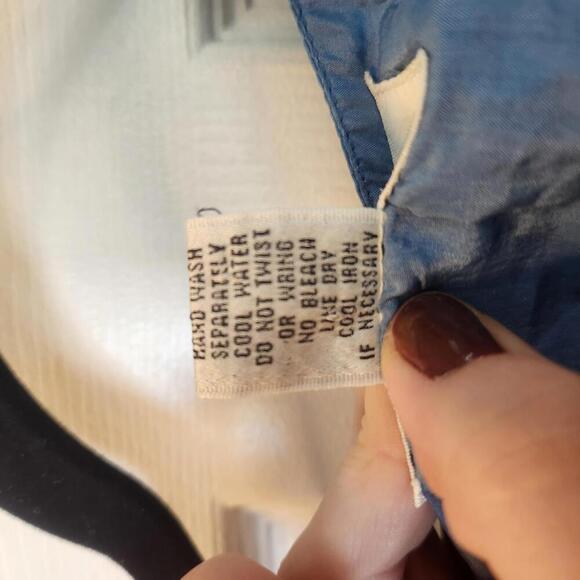 Marnie West Vintage 100% Silk Embroidered Blouse- Jean Blue- Size Large Western - Picture 3 of 8